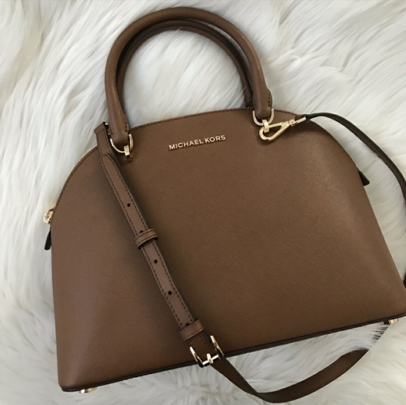 NWT MICHAEL KORS CINDY LARGE DOME SATCHEL โฆ - Picture 3 of 15